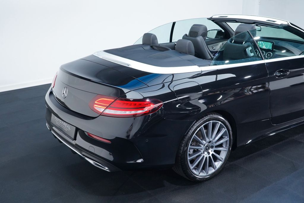 Mercedes-Benz C 300 2023 г. Чёрный, пробег 36838 км