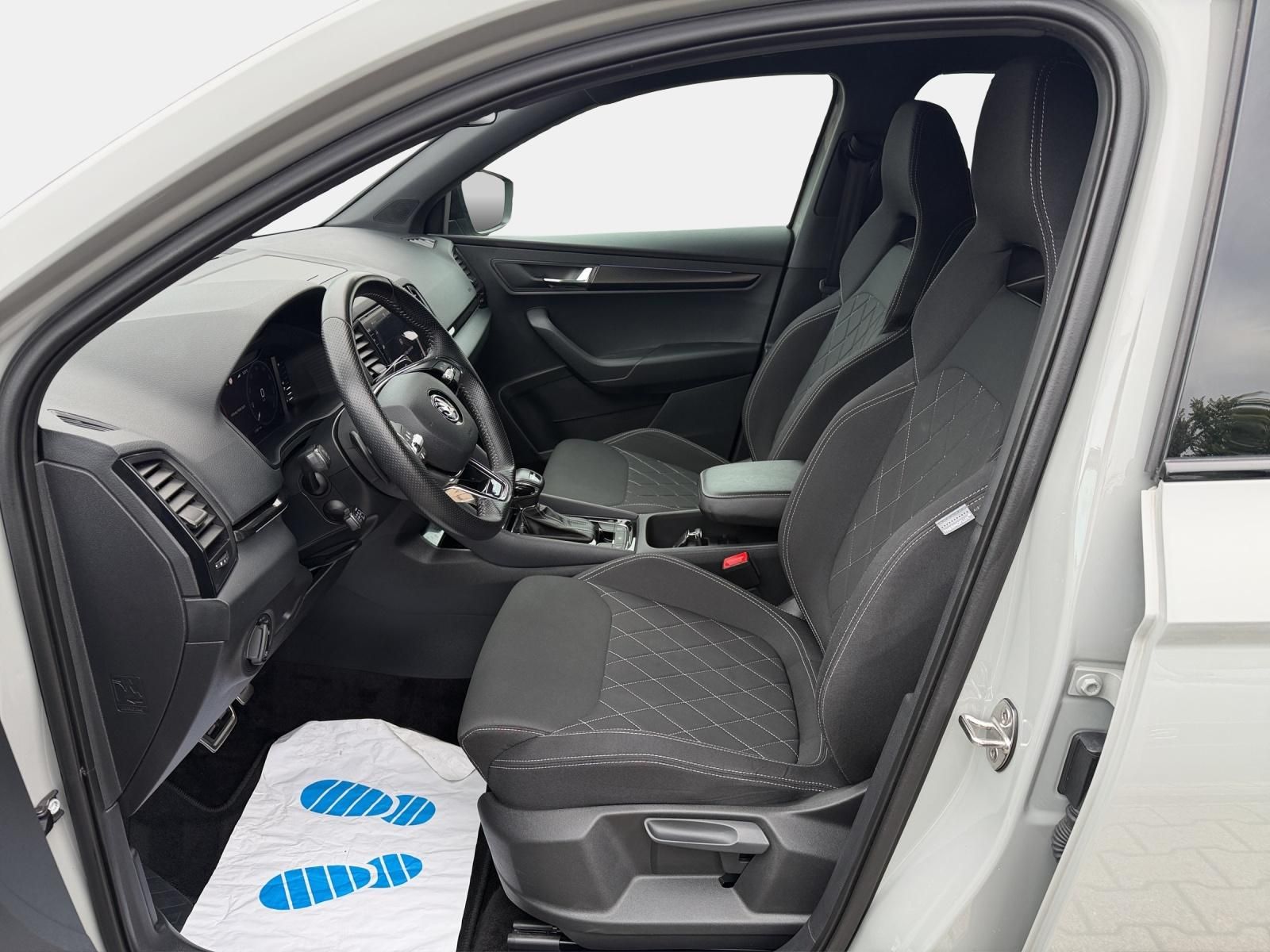 Skoda Karoq 2022 г. Серый, пробег 57950 км