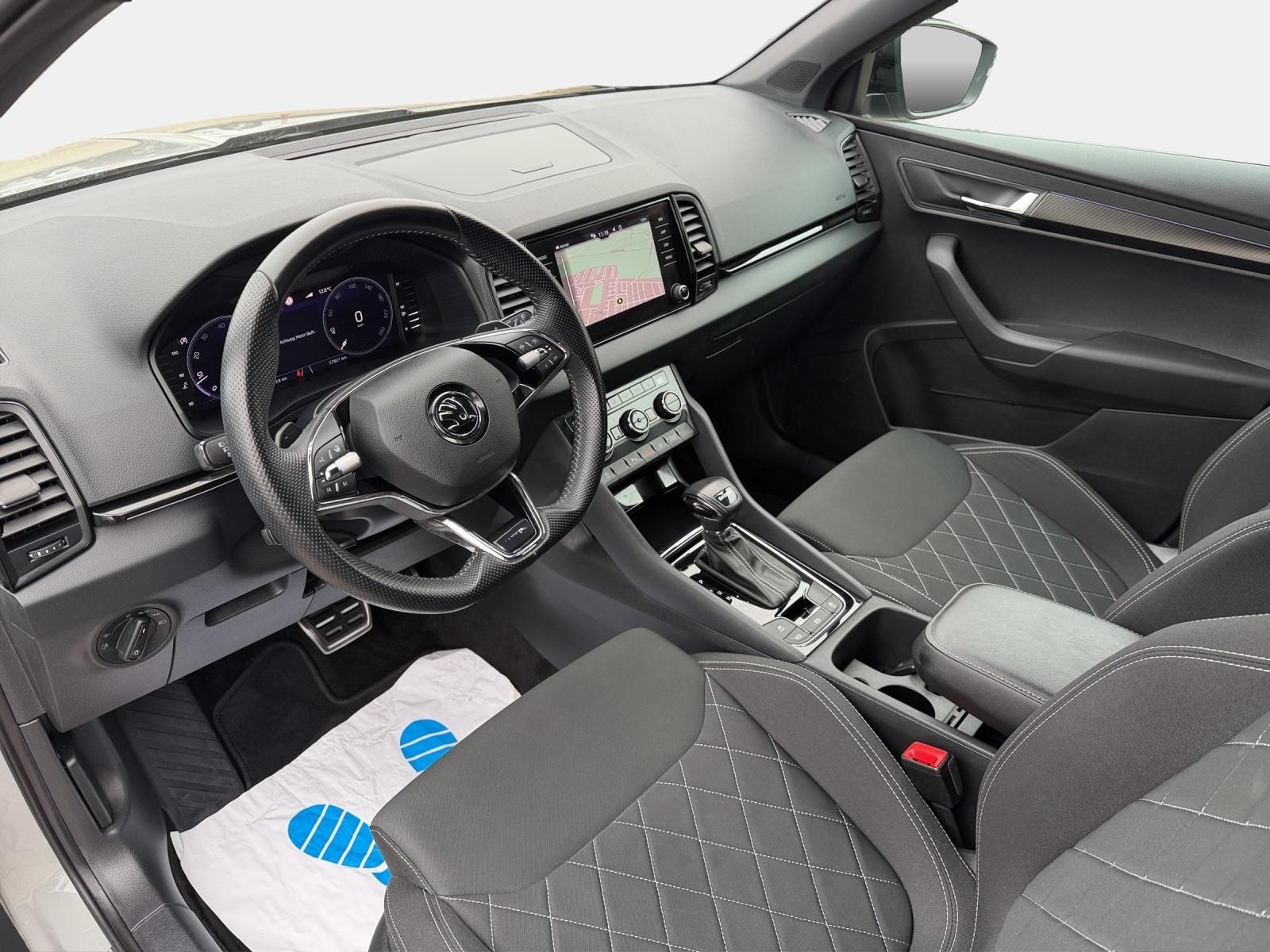 Skoda Karoq 2022 г. Серый, пробег 57950 км
