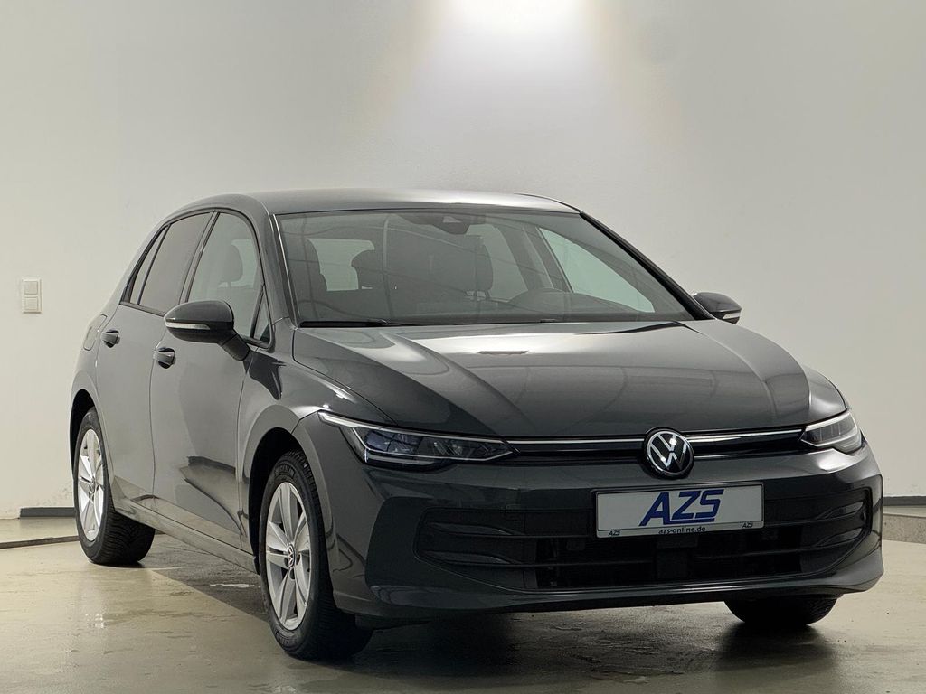 Volkswagen Golf 2025 г. Серый, пробег 42300 км