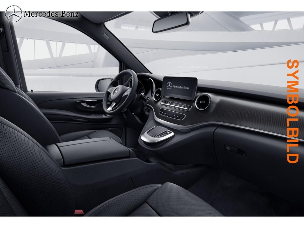 Mercedes-Benz V 300 2022 г. Белый, пробег 37348 км