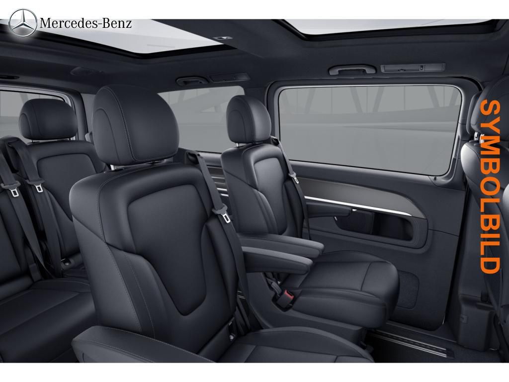 Mercedes-Benz V 300 2022 г. Белый, пробег 37348 км