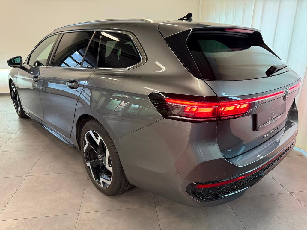 Volkswagen PASSAT VARIANT 2025 г. Серый, пробег 39981 км