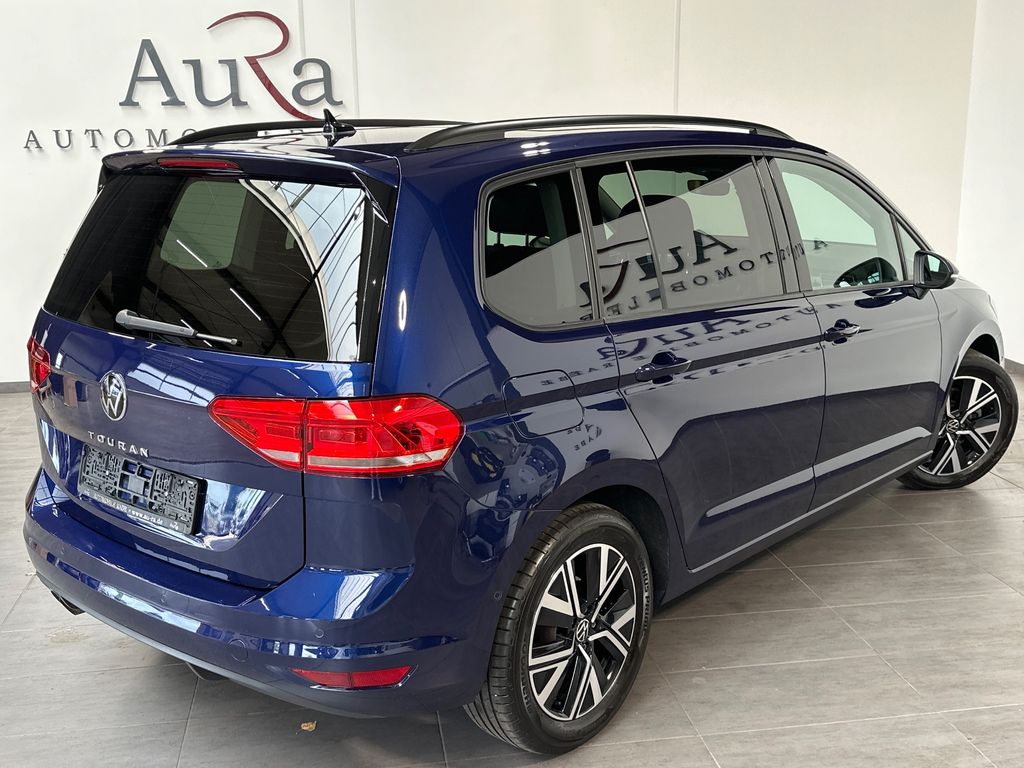 Volkswagen Touran 2024 г. Синий, пробег 54750 км