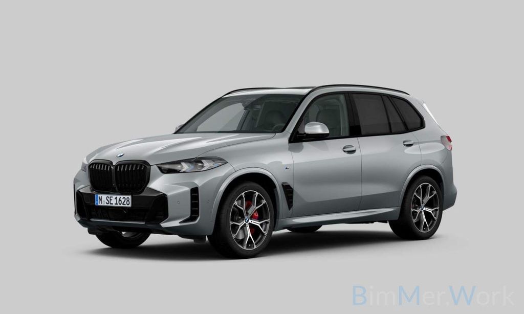 BMW X5 2024 г. Серый, пробег 40000 км