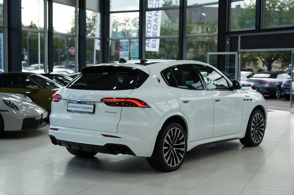 Maserati Grecale 2023 г. Белый, пробег 47532 км