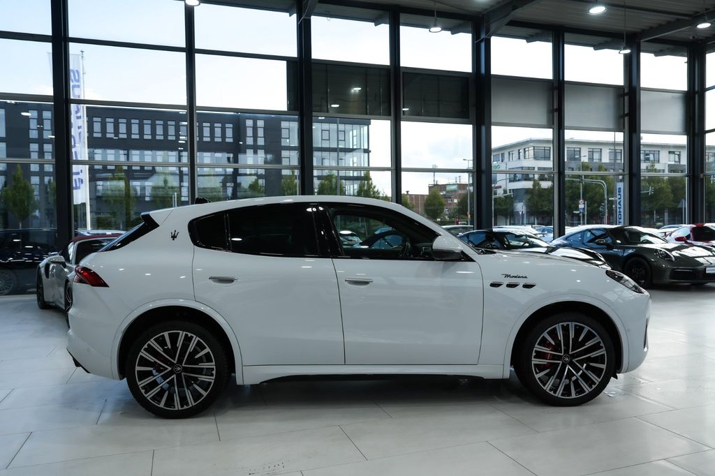 Maserati Grecale 2023 г. Белый, пробег 47532 км