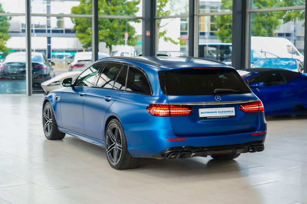 Mercedes-Benz E 63 AMG 2022 г. Синий, пробег 49950 км