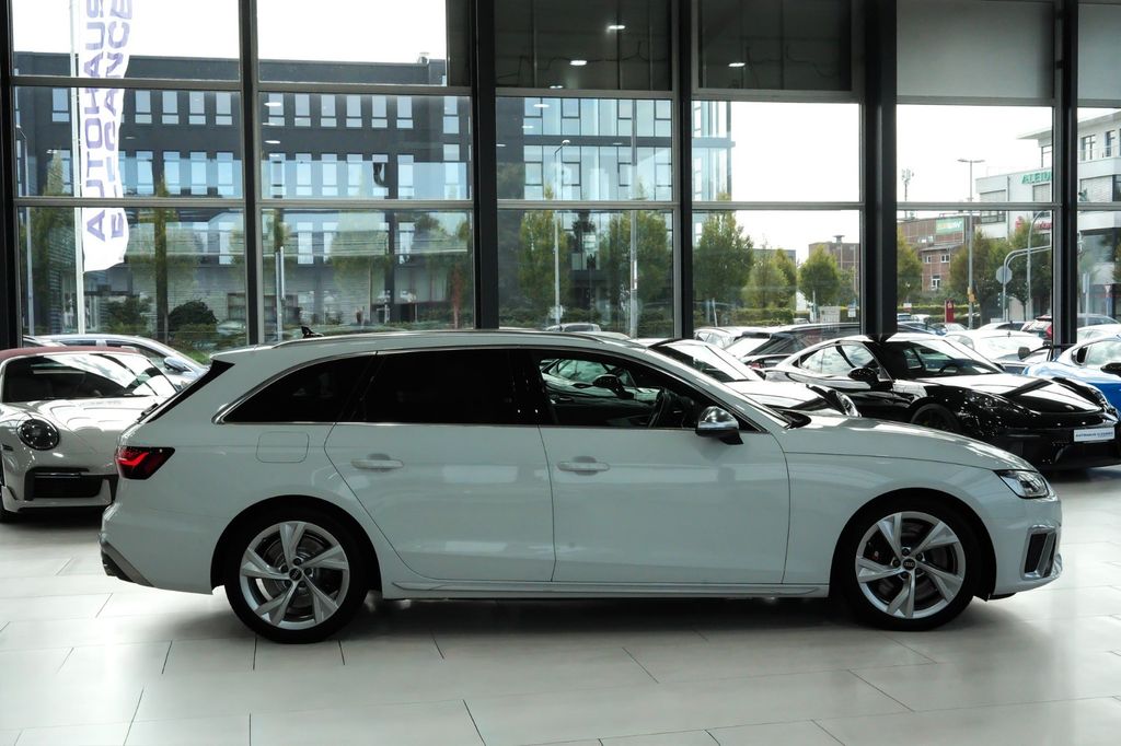 Audi S4 2023 г. Белый, пробег 47560 км