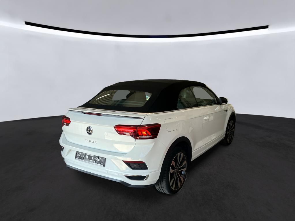 Volkswagen T-Roc 2021 г. Белый, пробег 31370 км