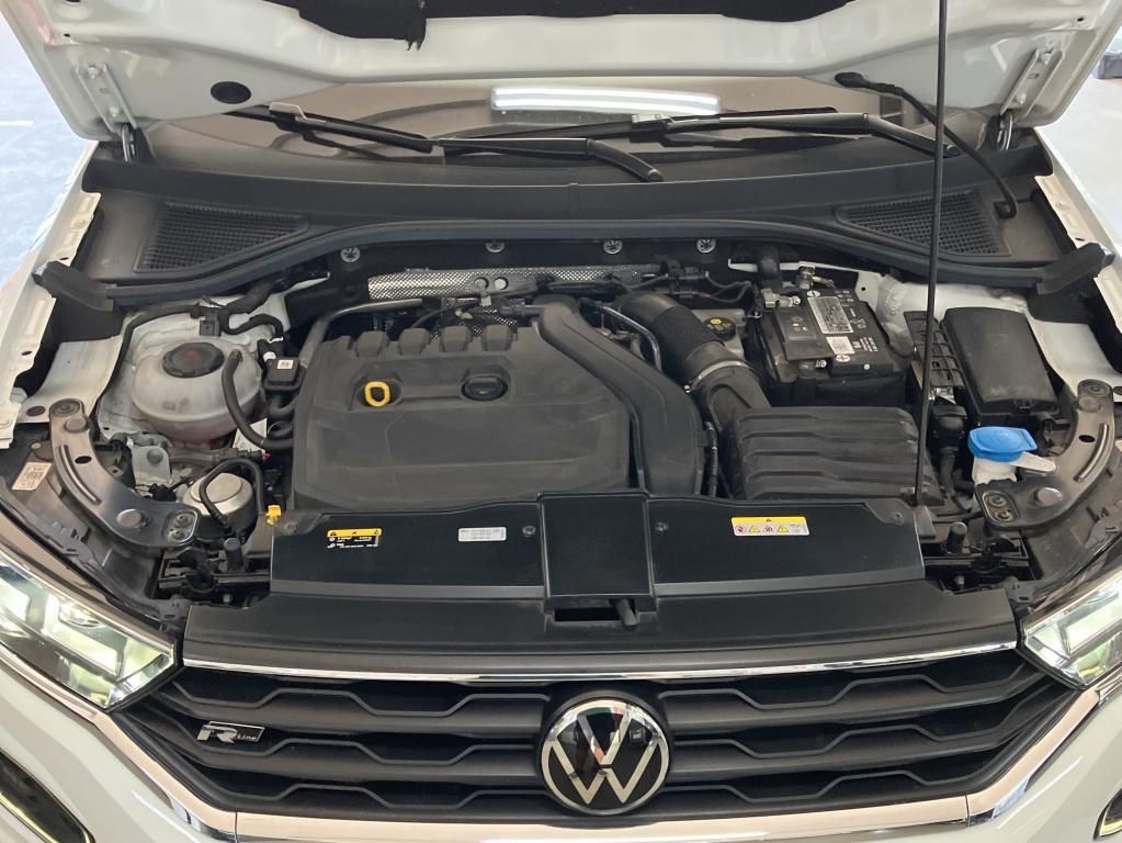 Volkswagen T-Roc 2021 г. Белый, пробег 31370 км