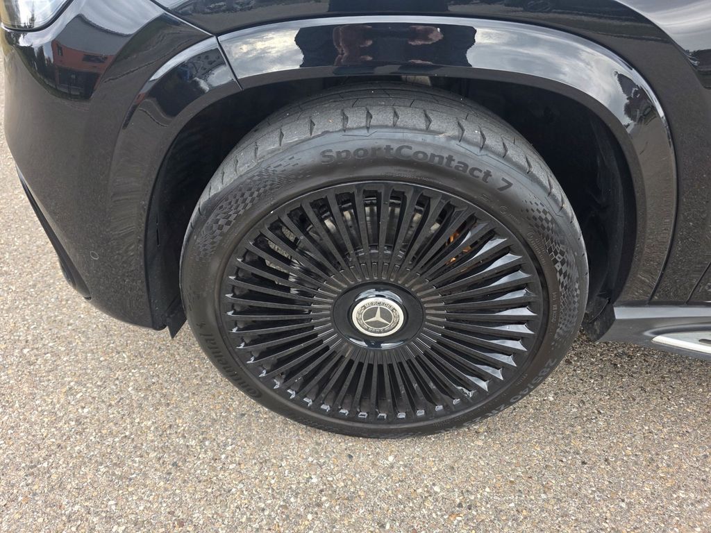 Mercedes-Benz GLS 63 2023 г. Чёрный, пробег 56800 км