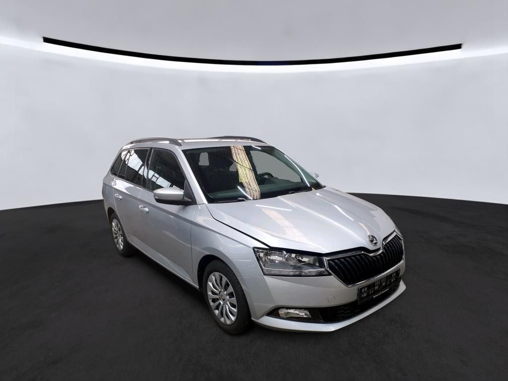 Skoda Fabia 2022 г. Серебристый, пробег 44150 км