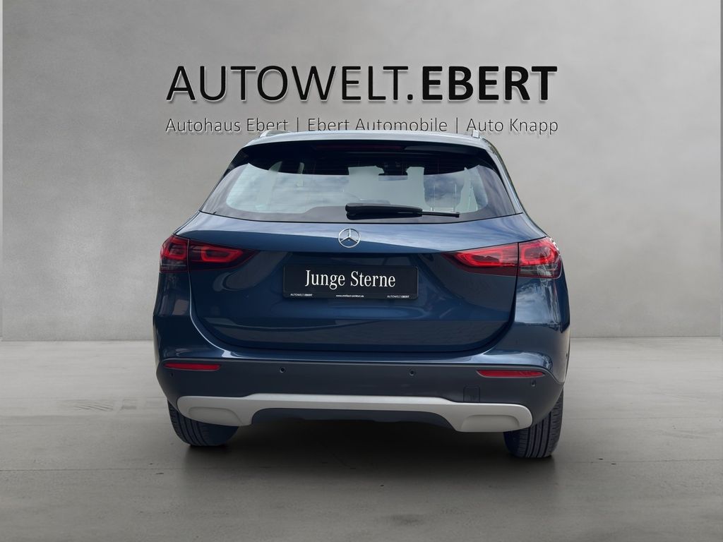 Mercedes-Benz GLA 180 2022 г. Синий, пробег 43518 км