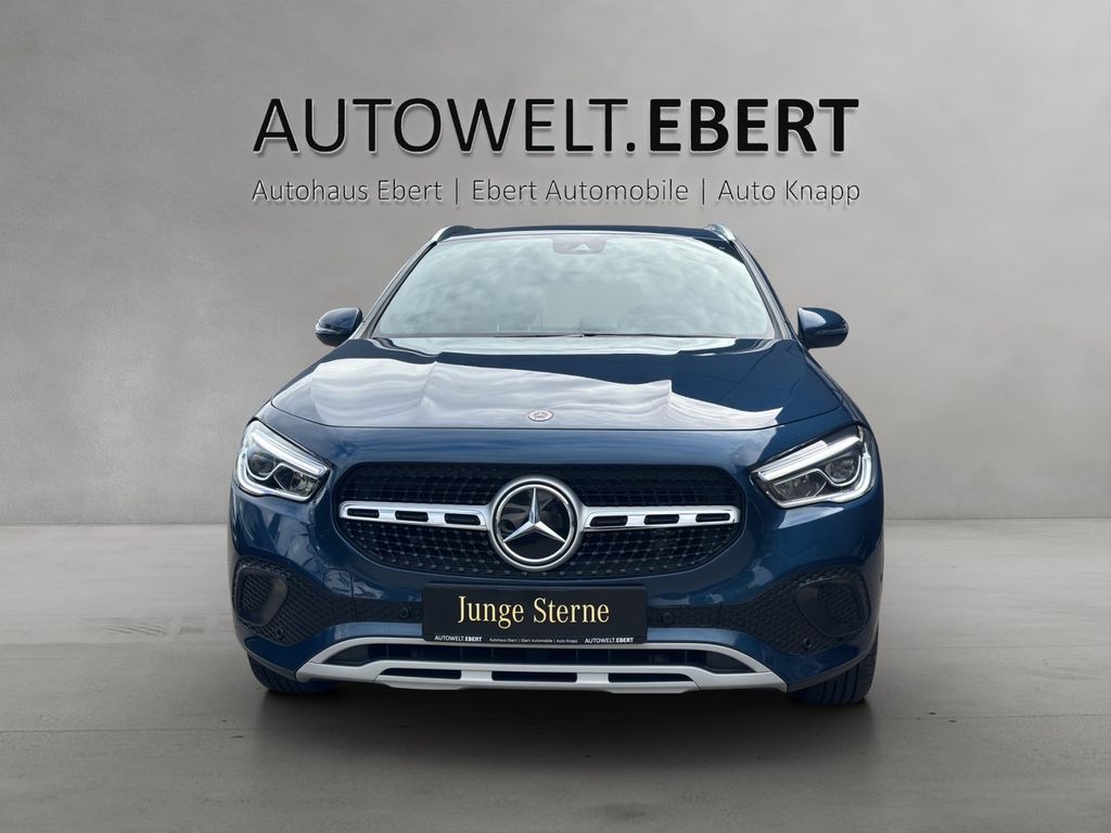 Mercedes-Benz GLA 180 2022 г. Синий, пробег 43518 км