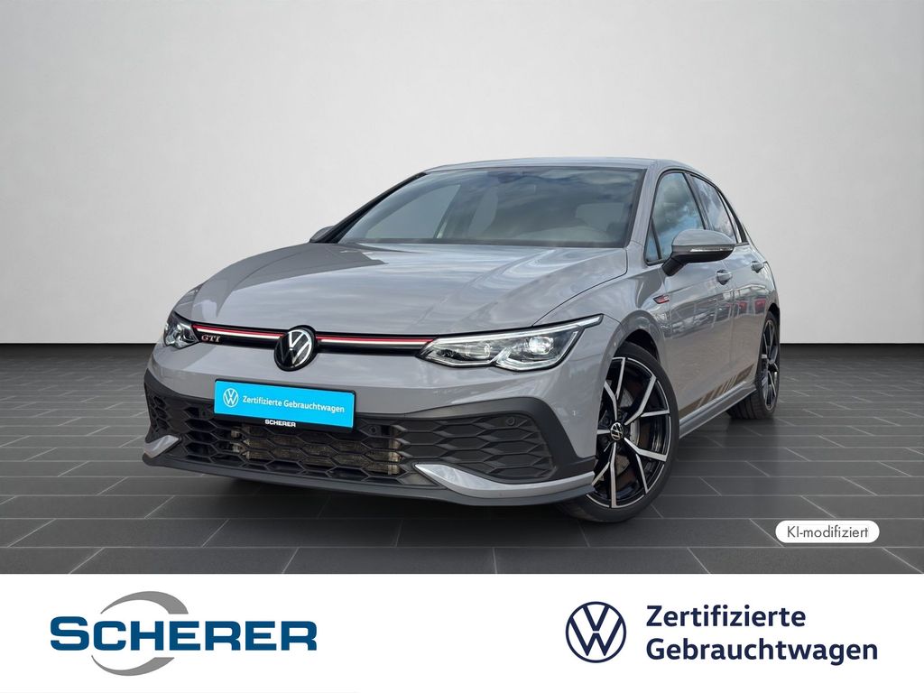 Volkswagen Golf 2023 г. Серый, пробег 40100 км