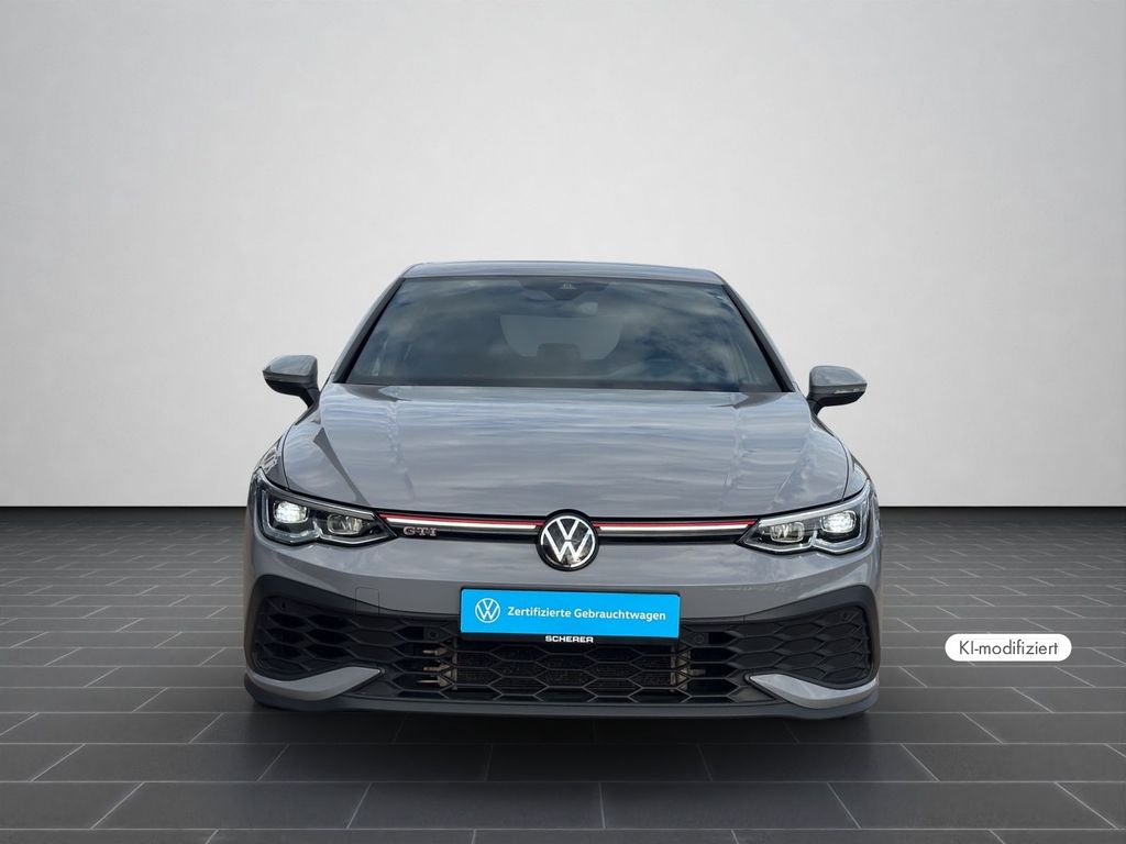 Volkswagen Golf 2023 г. Серый, пробег 40100 км
