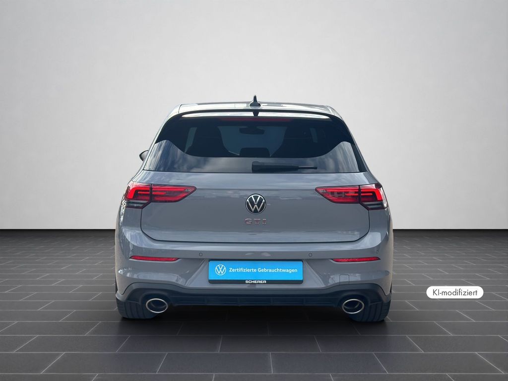 Volkswagen Golf 2023 г. Серый, пробег 40100 км