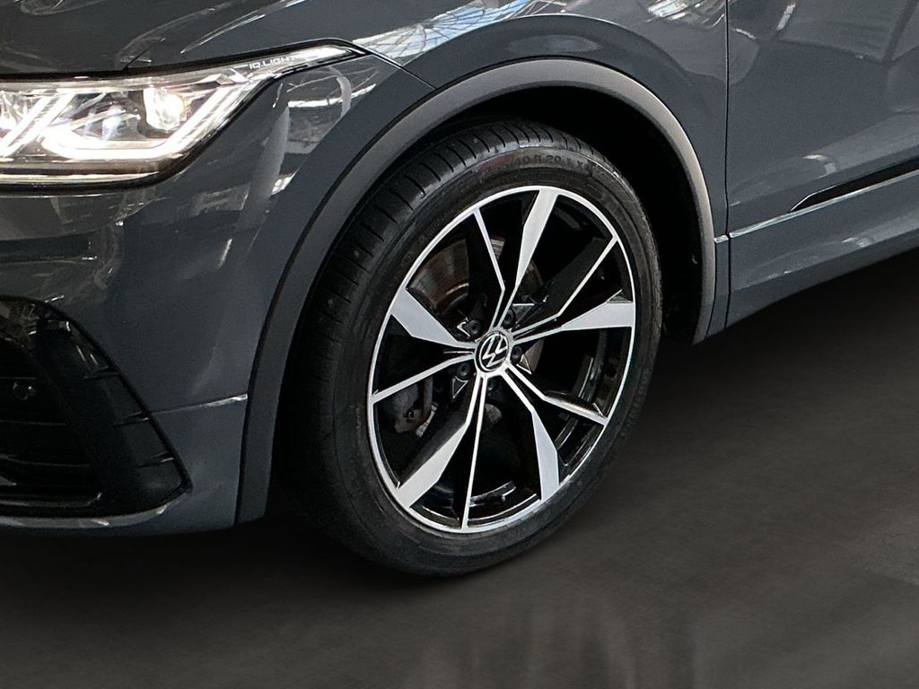 Volkswagen Tiguan 2023 г. Серый, пробег 27516 км