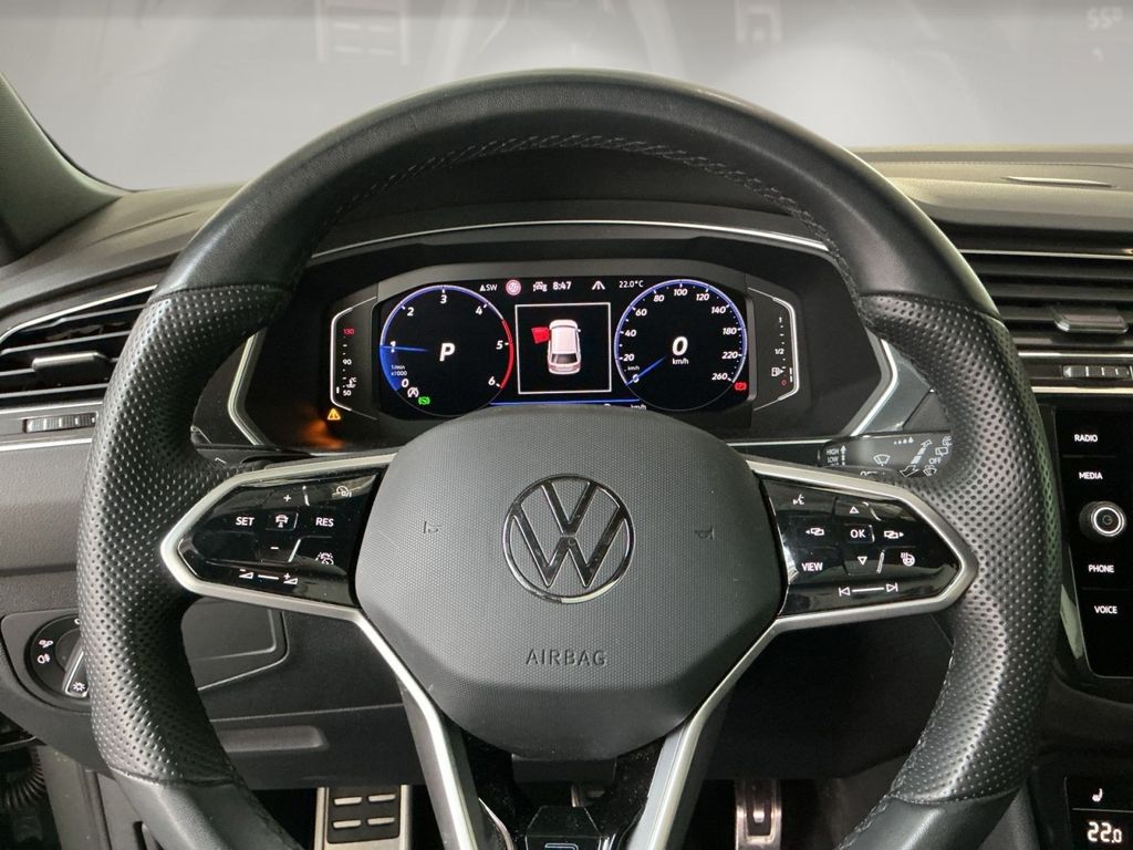 Volkswagen Tiguan 2023 г. Серый, пробег 27516 км