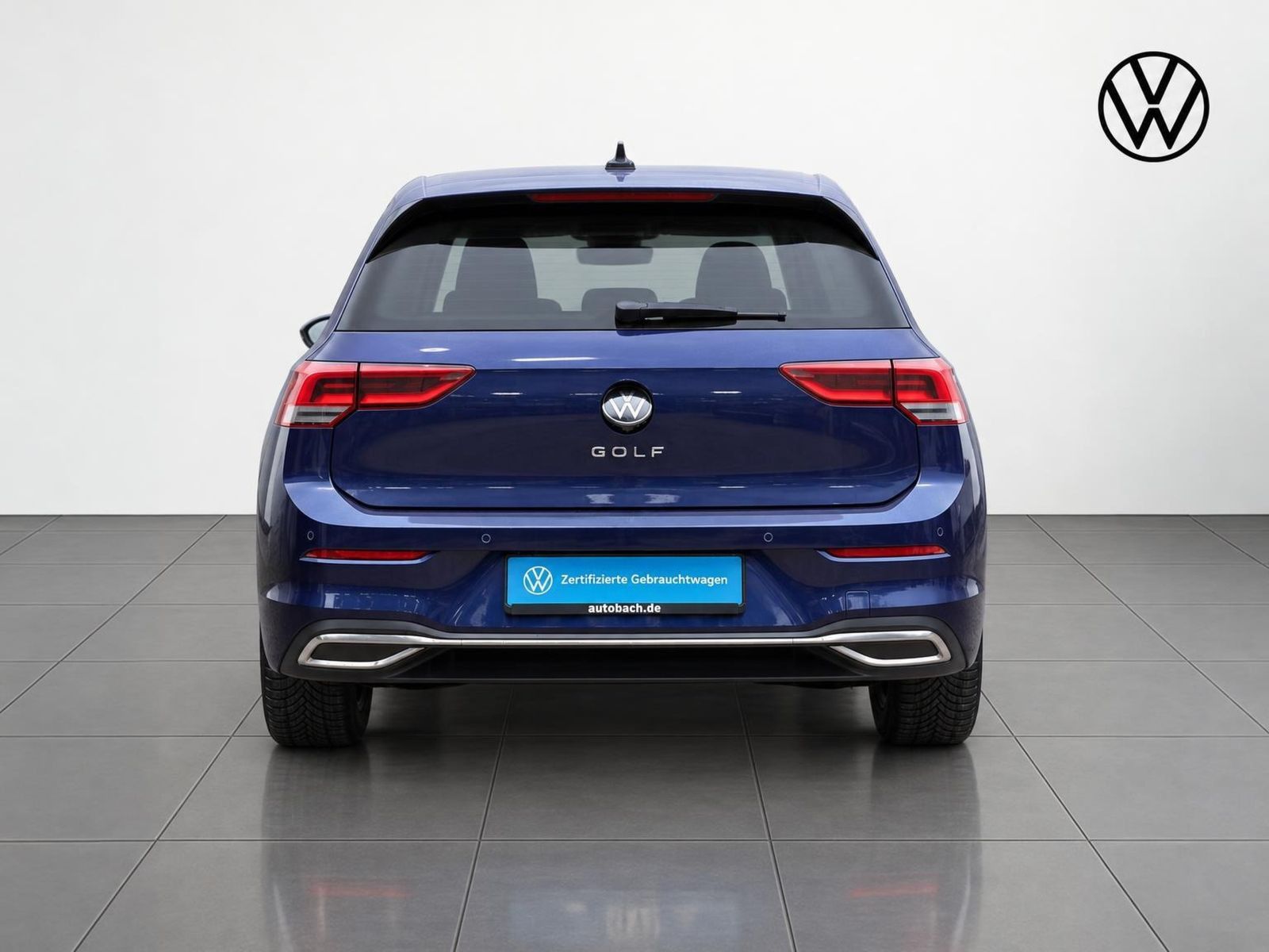 Volkswagen Golf 2022 г. Синий, пробег 47620 км