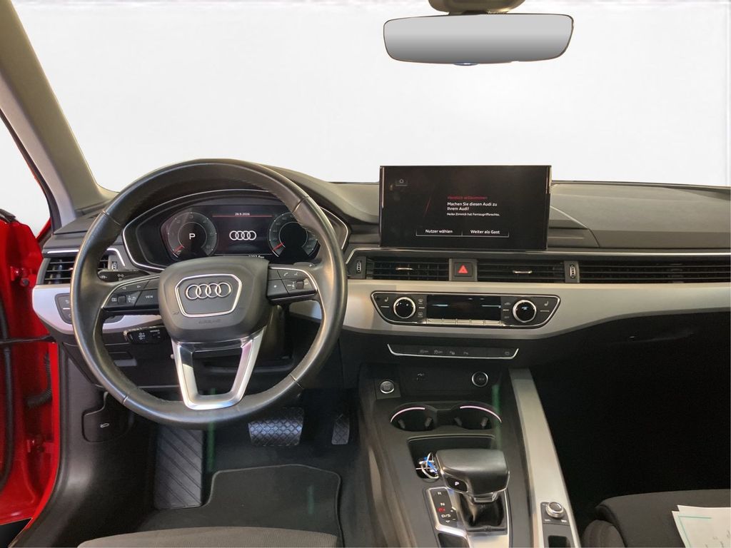 Audi A4 2022 г. Красный, пробег 55670 км