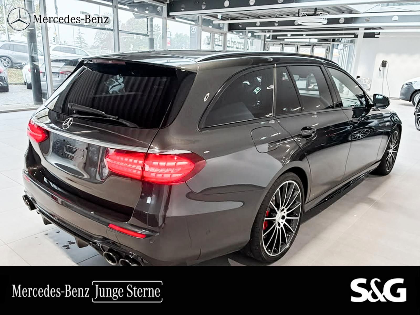 Mercedes-Benz E 53 AMG 2023 г. Серый, пробег 34300 км