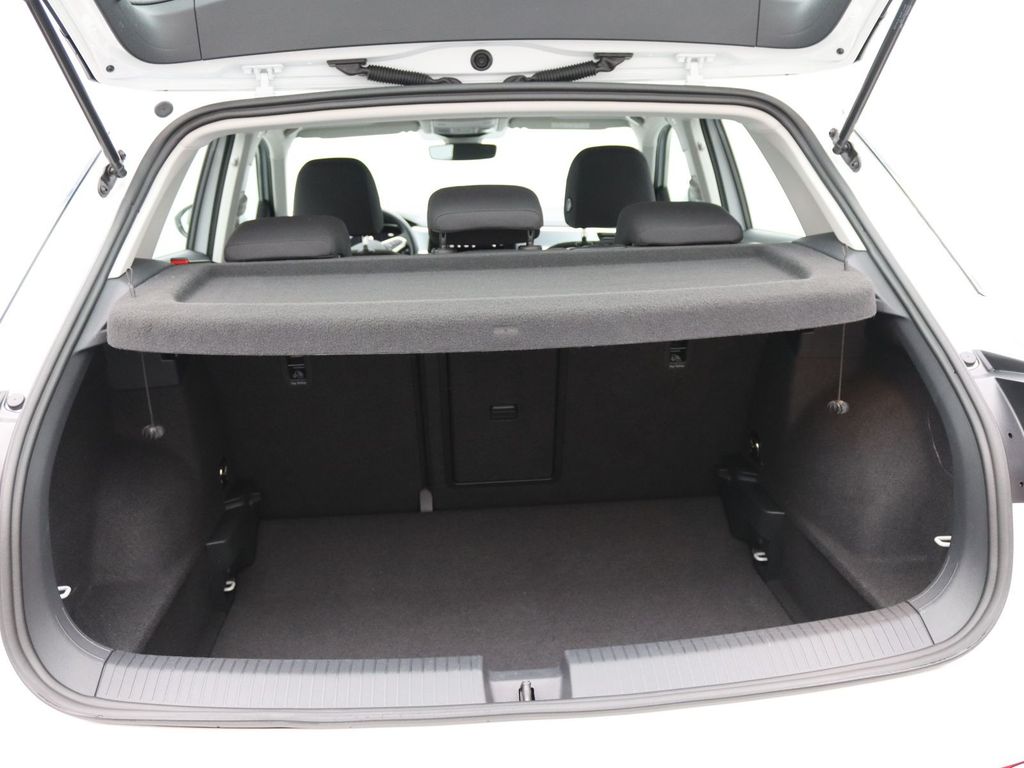 Volkswagen T-Roc 2023 г. Белый, пробег 60000 км