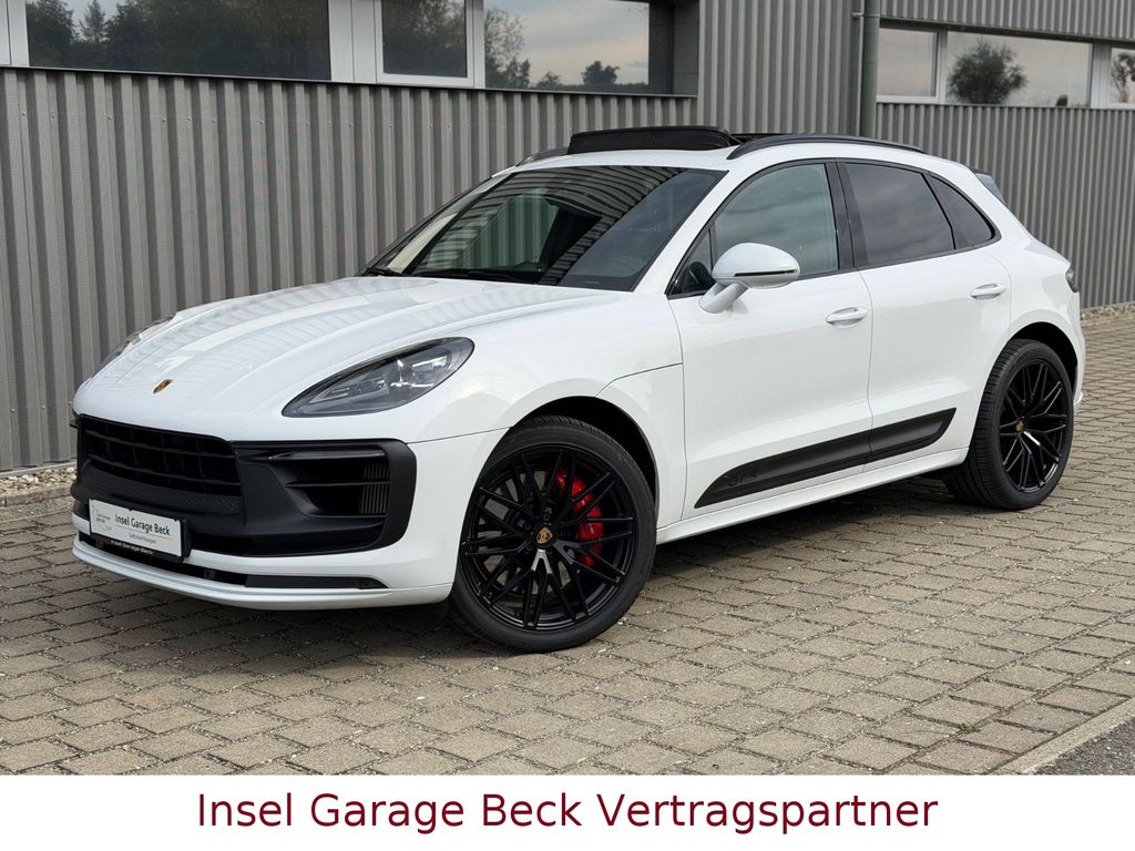 Porsche Macan 2022 г. Белый, пробег 56850 км