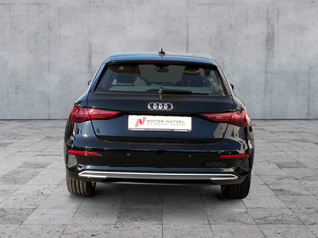Audi A3 2023 г. Чёрный, пробег 40433 км