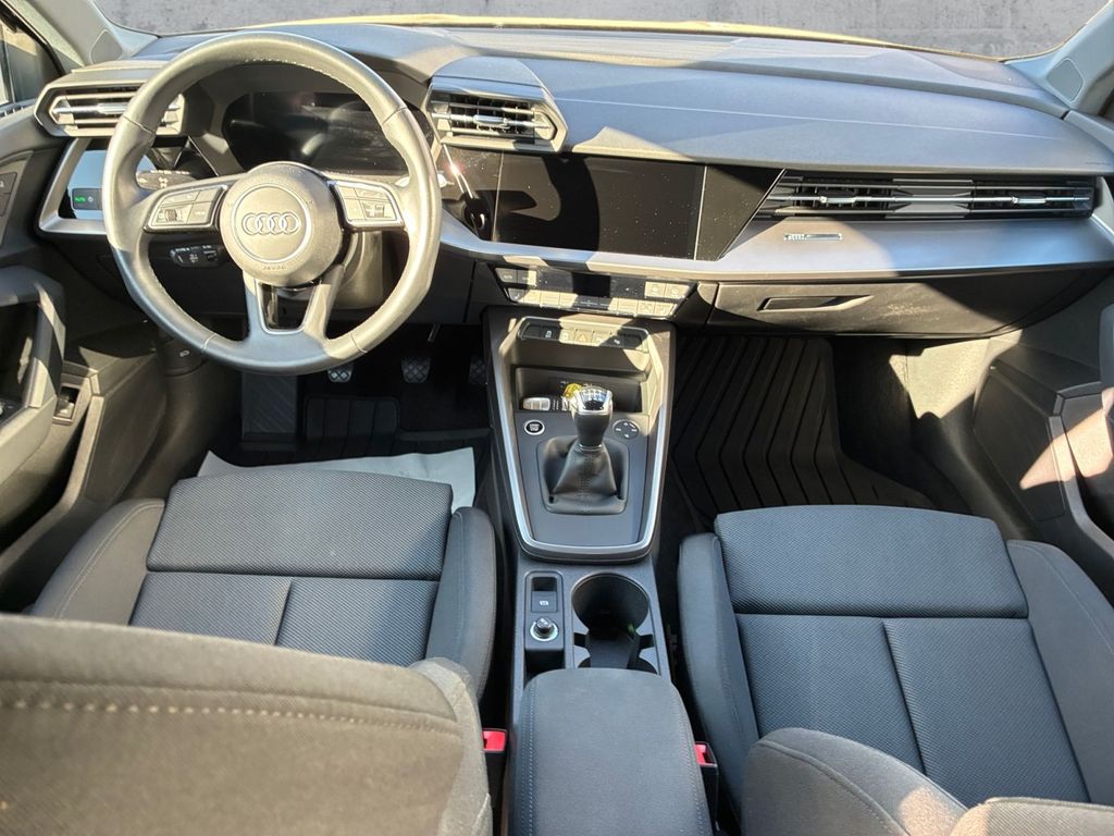 Audi A3 2023 г. Чёрный, пробег 40433 км