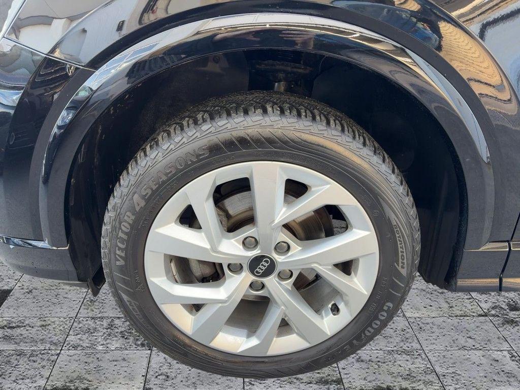 Audi Q2 2022 г. Чёрный, пробег 32729 км