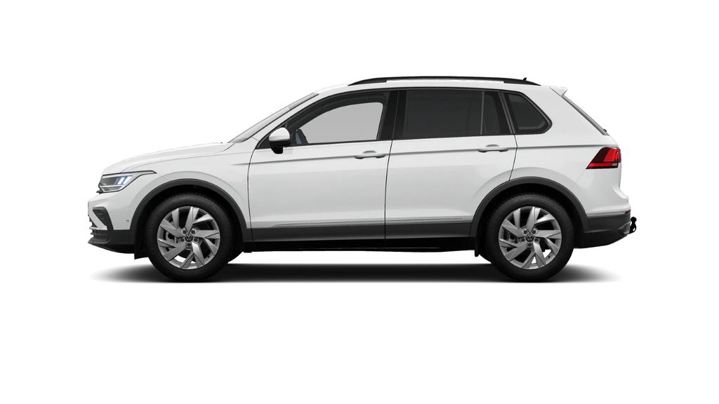 Volkswagen Tiguan 2023 г. Белый, пробег 46567 км