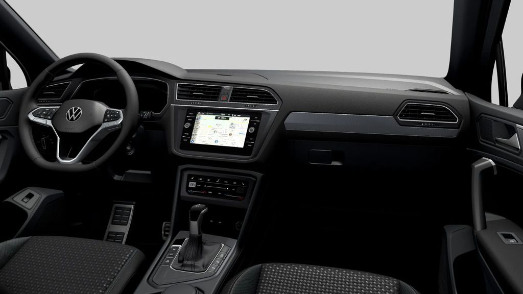 Volkswagen Tiguan 2023 г. Серый, пробег 17391 км