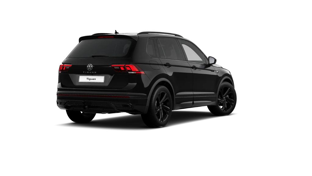 Volkswagen Tiguan 2024 г. Чёрный, пробег 42865 км