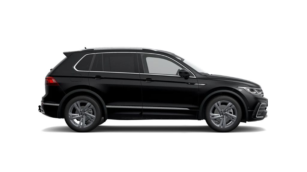 Volkswagen Tiguan 2023 г. Чёрный, пробег 27020 км