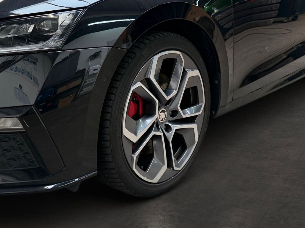 Skoda Octavia 2022 г. Чёрный, пробег 56650 км