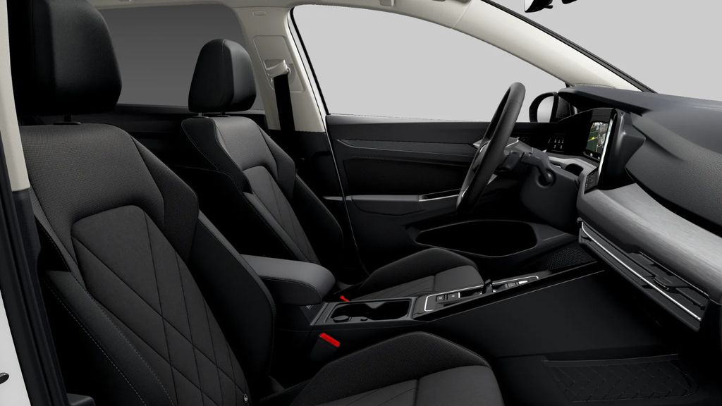 Volkswagen Golf 2023 г. Белый, пробег 57407 км