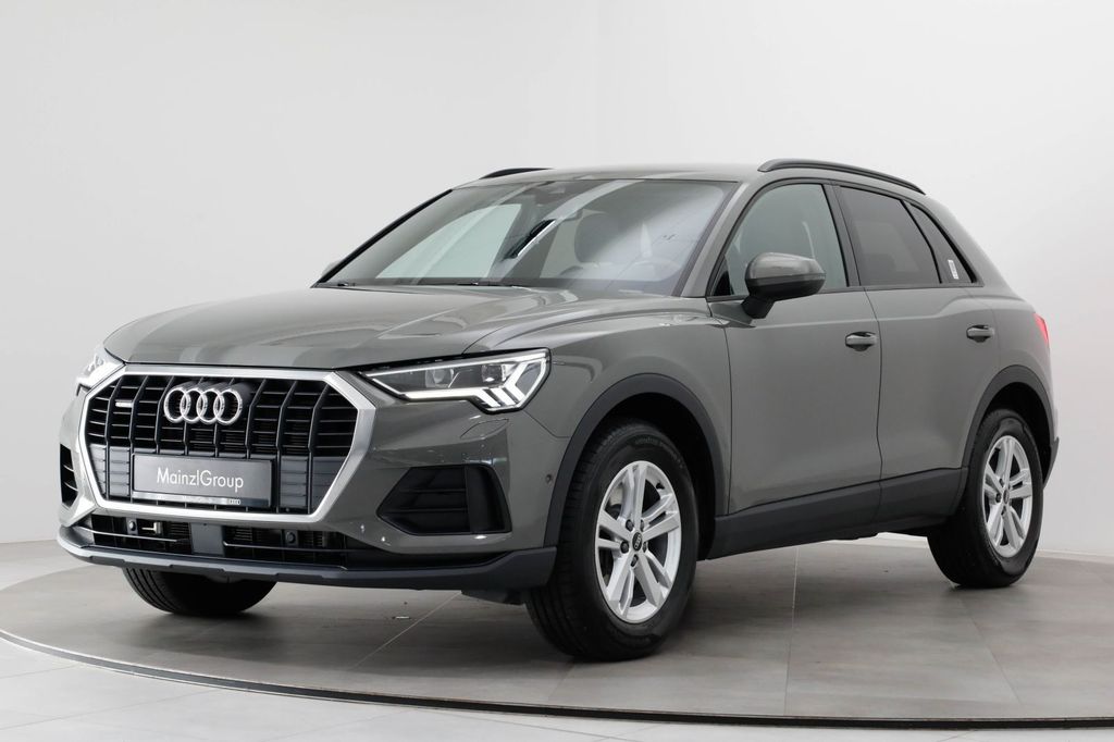 Audi Q3 2022 г. Серый, пробег 44822 км