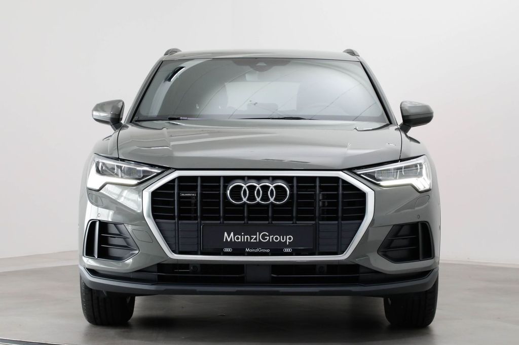 Audi Q3 2022 г. Серый, пробег 44822 км