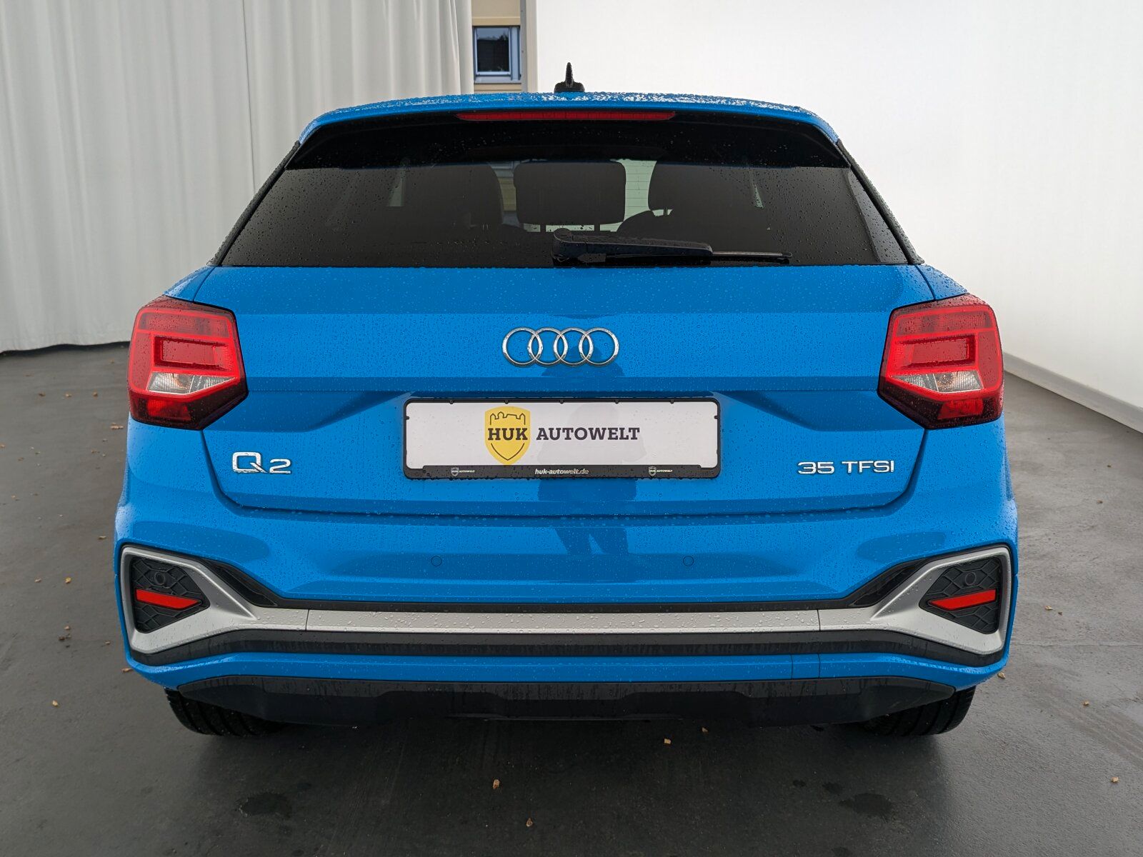 Audi Q2 2023 г. Синий, пробег 33400 км