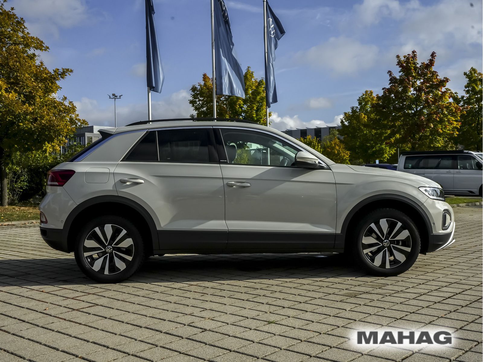Volkswagen T-Roc 2023 г. Серый, пробег 23811 км