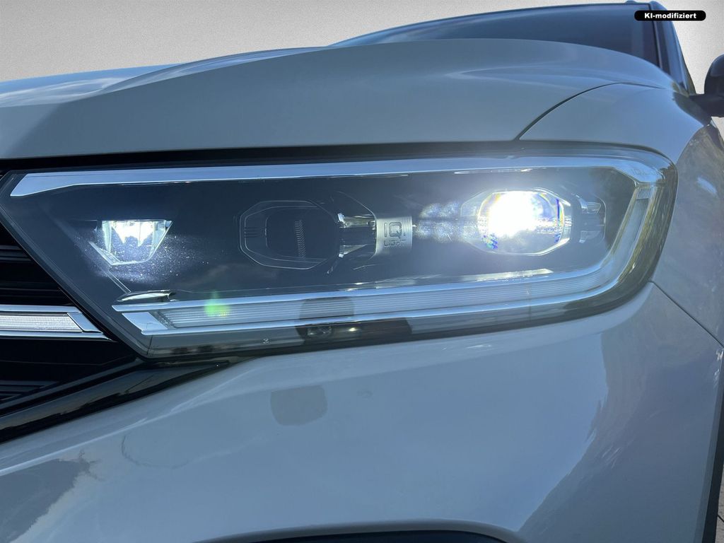 Volkswagen T-Roc 2023 г. Серый, пробег 31160 км