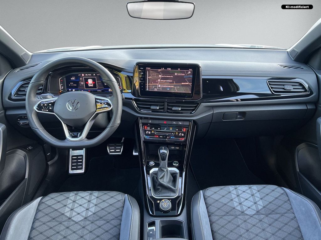 Volkswagen T-Roc 2023 г. Серый, пробег 31160 км