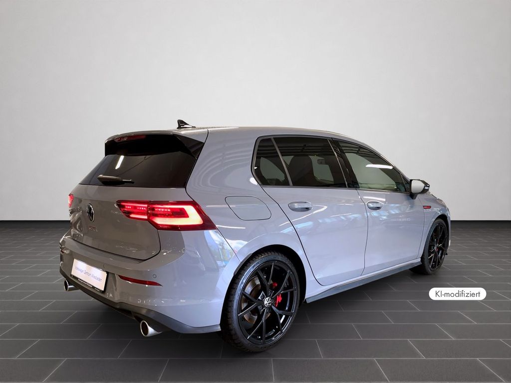 Volkswagen Golf 2024 г. Серый, пробег 45892 км
