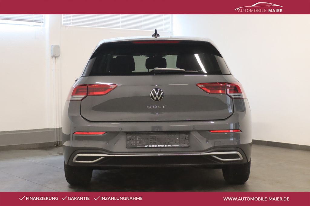 Volkswagen Golf 2023 г. Серый, пробег 58600 км
