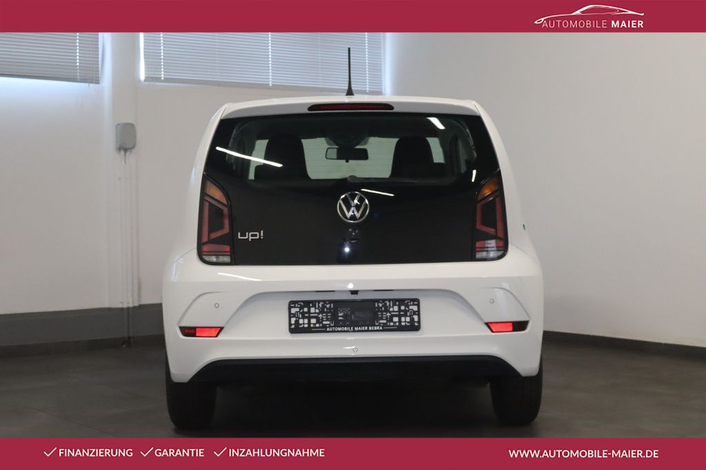 Volkswagen up! 2021 г. Белый, пробег 59000 км