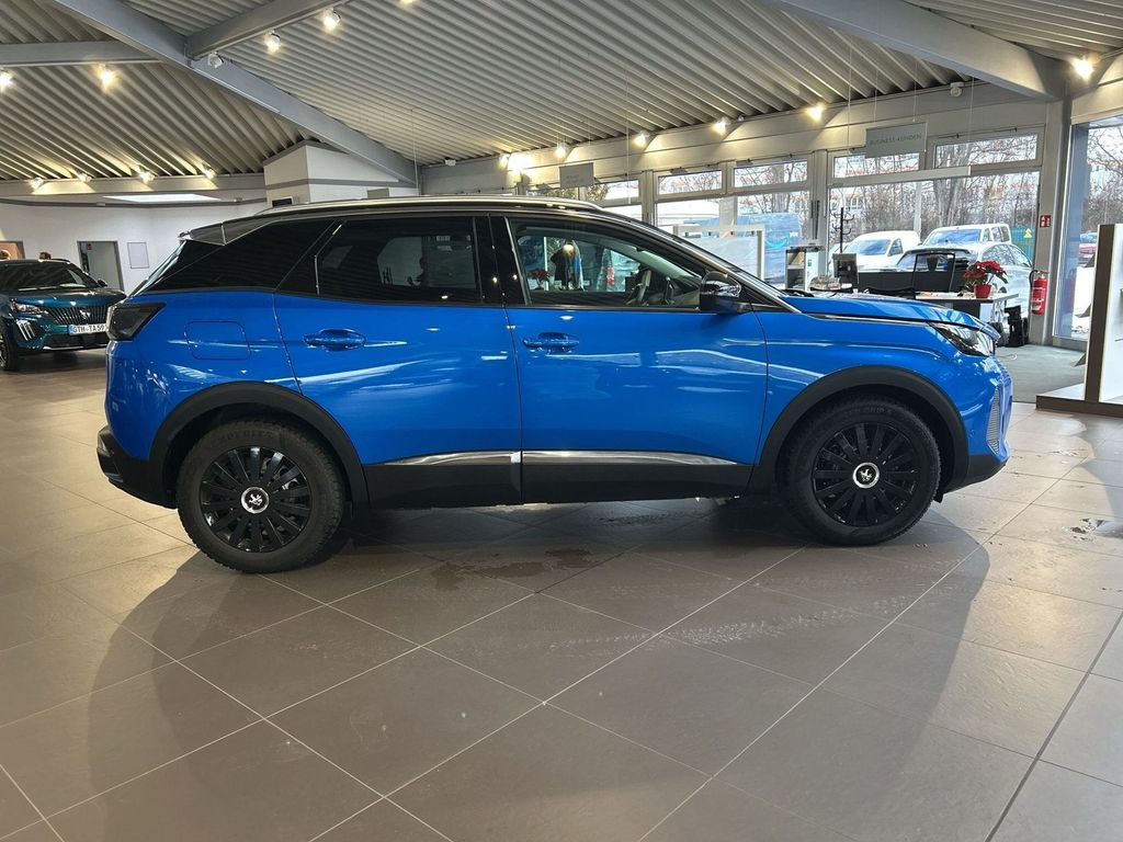 Peugeot 3008 2021 г. Синий, пробег 58500 км