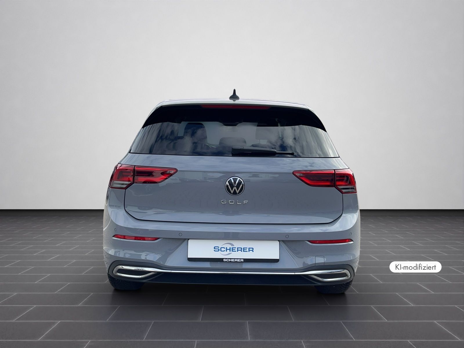 Volkswagen Golf 2023 г. Серый, пробег 37500 км