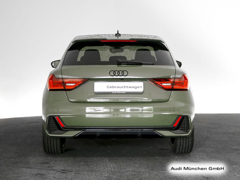 Audi A1 2024 г. Зелёный, пробег 32453 км
